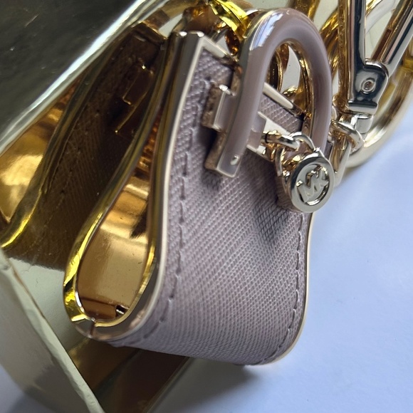 MICHAEL KORS Hamilton Micro Bag Key Fob Bag Charm, NWT in Gift Box - Picture 5 of 8